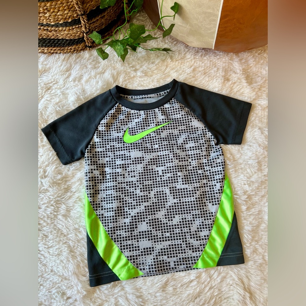 Nike Kids Activewear Top - Black, Gray, and Green
